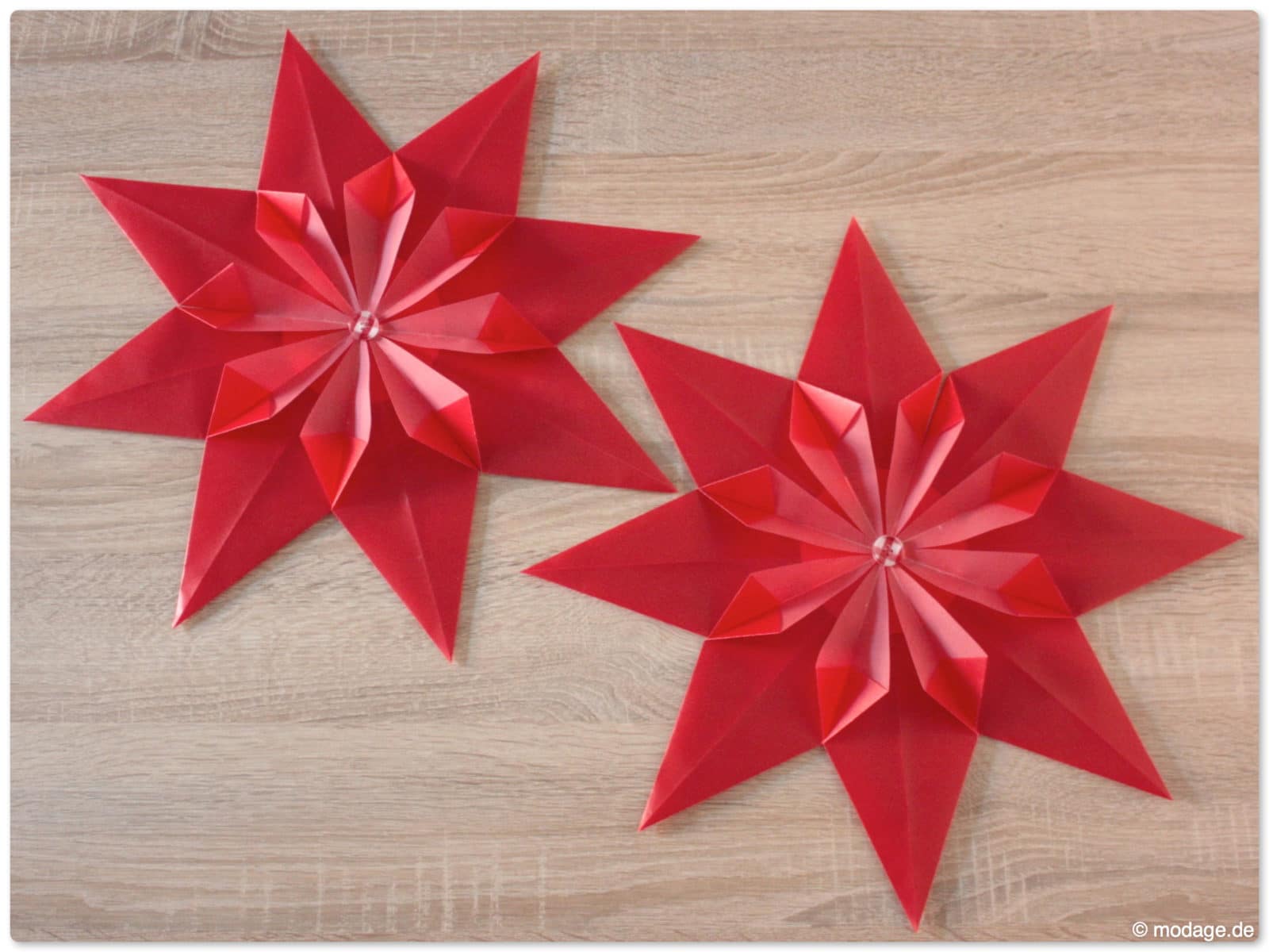 Strahlend leuchtende Faltsterne – DIY
