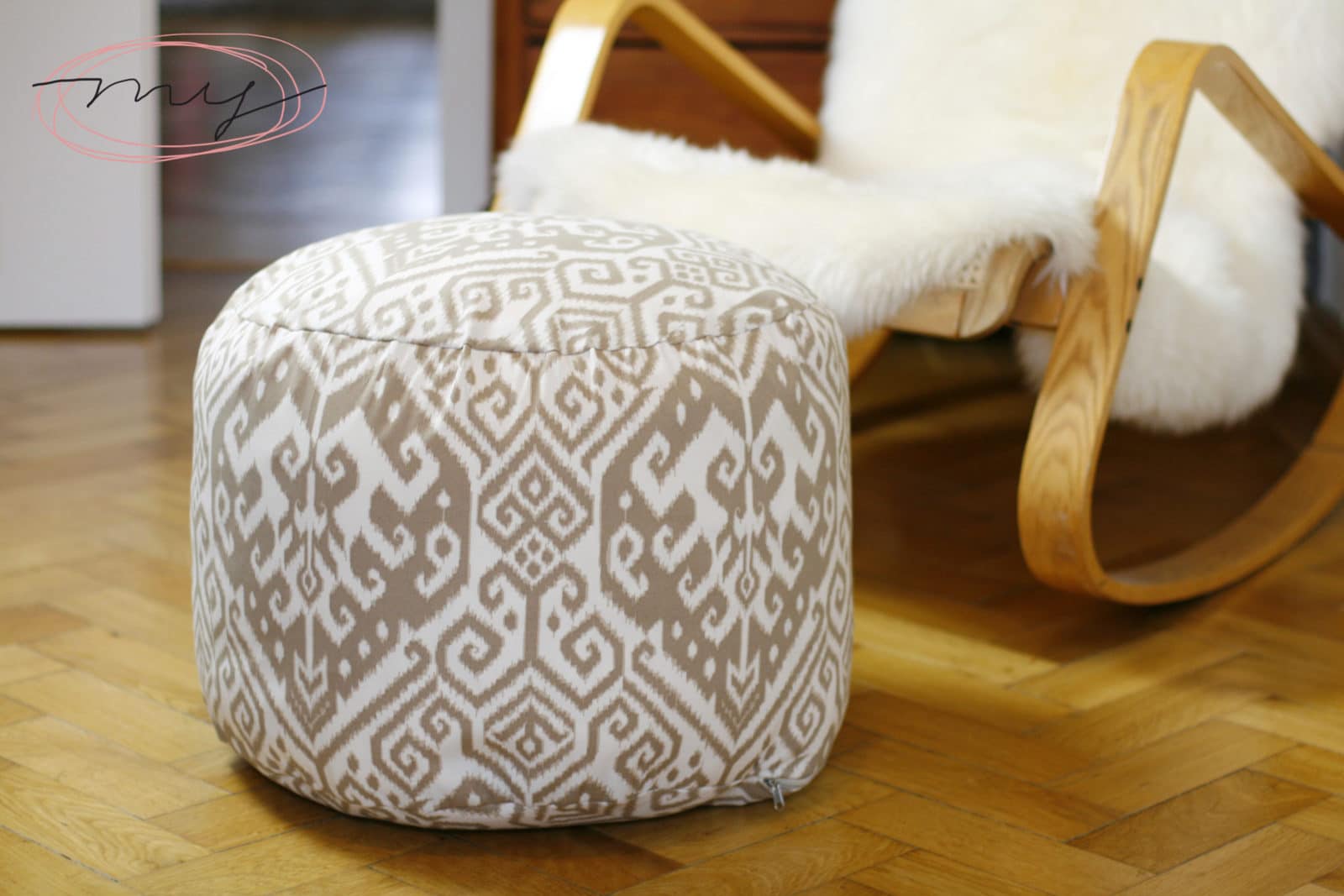 DIY Pouf – stylishes und superpraktisches Sitzkissen!