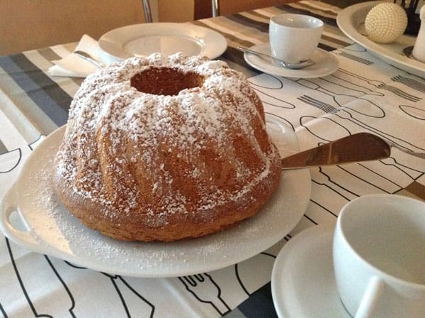How to bake a „Eierlikörgugelhupf“