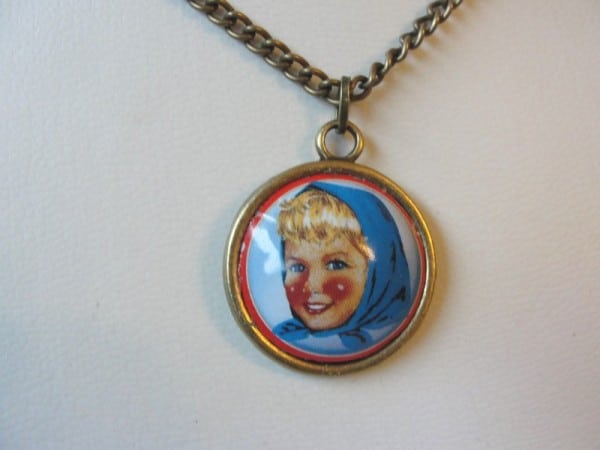 Kronkorkenkette "Wangenrot"