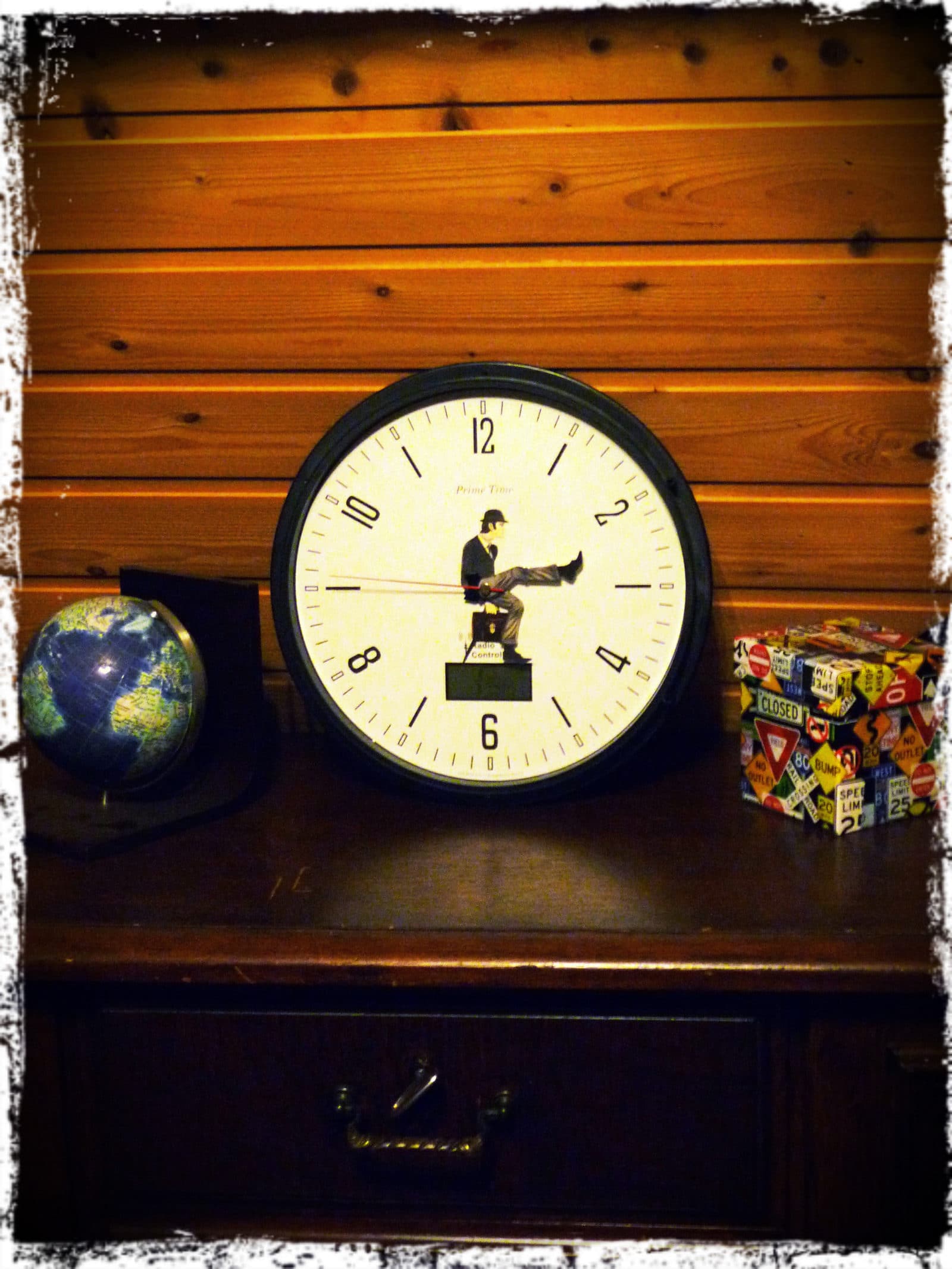 Upcycling – Silly Walks rund um die Uhr
