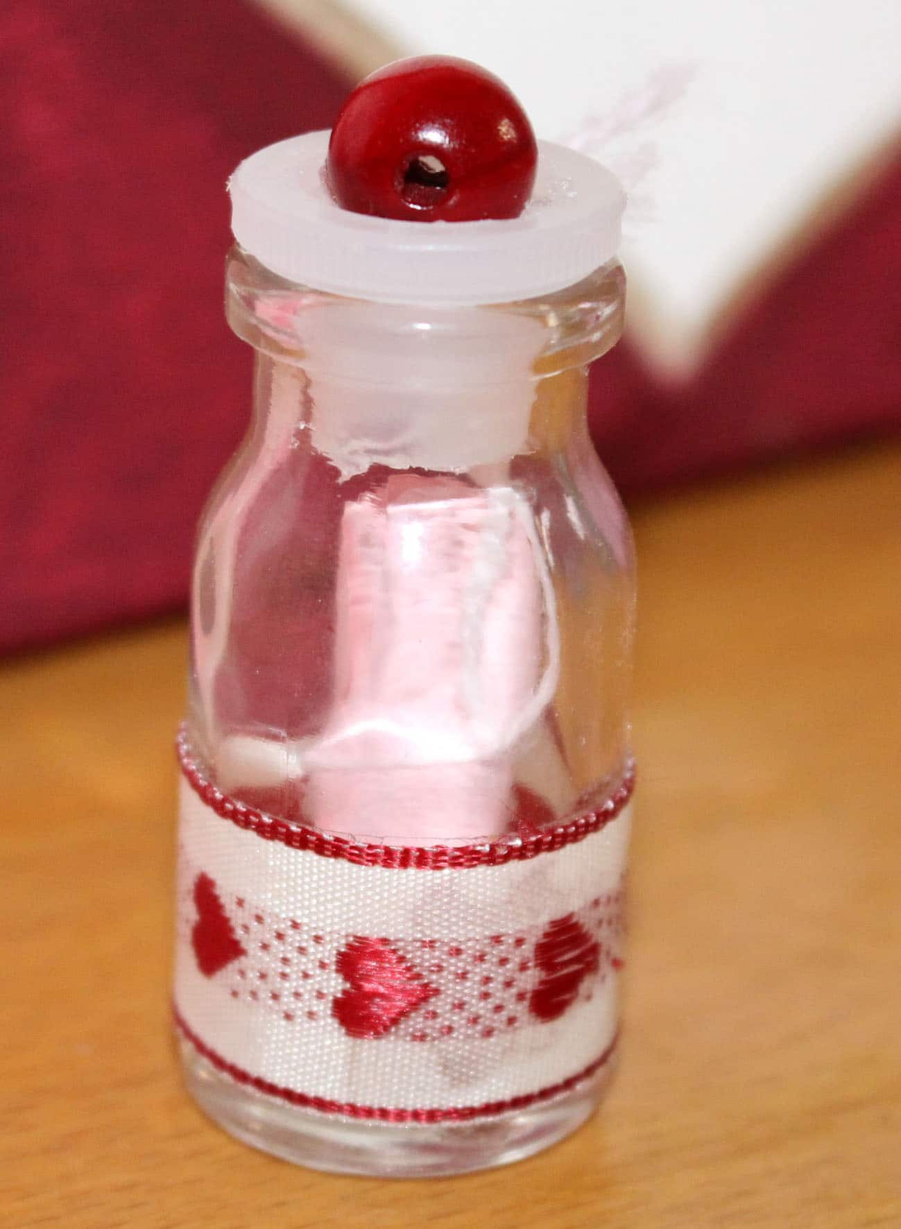 Vitasprintfläschchen upcycling – Falschenpost für Valentinstag
