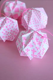 ORIGAMI BALLS II GEFALTETE ORNAMENTE FÜR JEDEN ZWECK