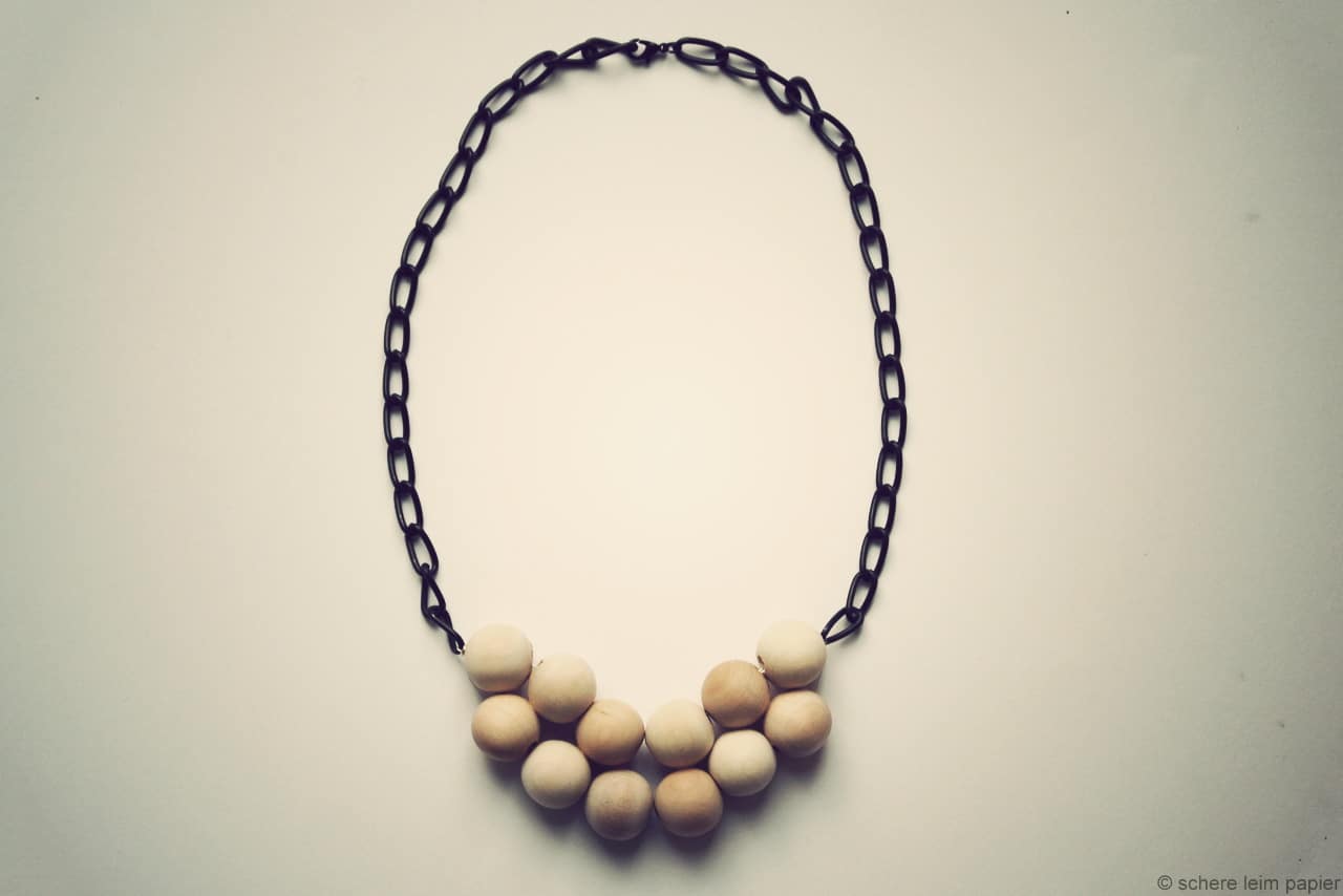 DIY Statement Kette aus Holz
