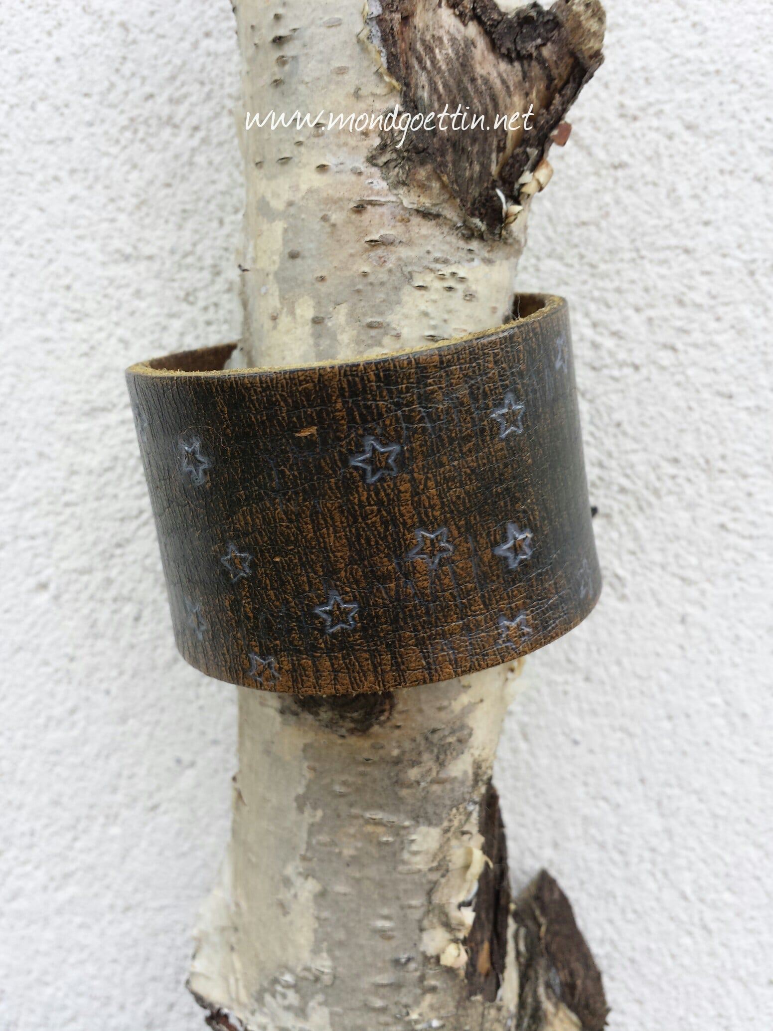 Armband aus Ledergürtel