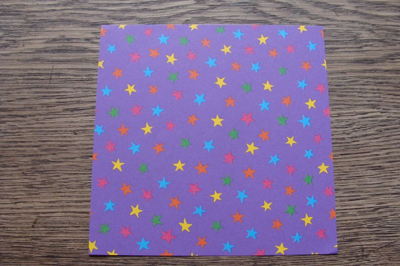 Kleine Nachmittagsfalterei oder wie man an trüben Tagen ein Origami Fangspiel faltet