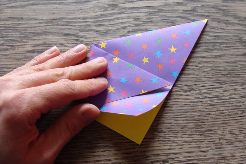 Kleine Nachmittagsfalterei oder wie man an trüben Tagen ein Origami Fangspiel faltet