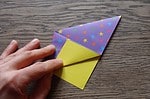 Kleine Nachmittagsfalterei oder wie man an trüben Tagen ein Origami Fangspiel faltet