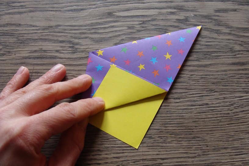 Kleine Nachmittagsfalterei oder wie man an trüben Tagen ein Origami Fangspiel faltet