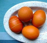 Ostereierfärberei im Netz