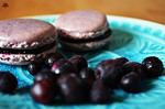 Blaubeer-Macaron