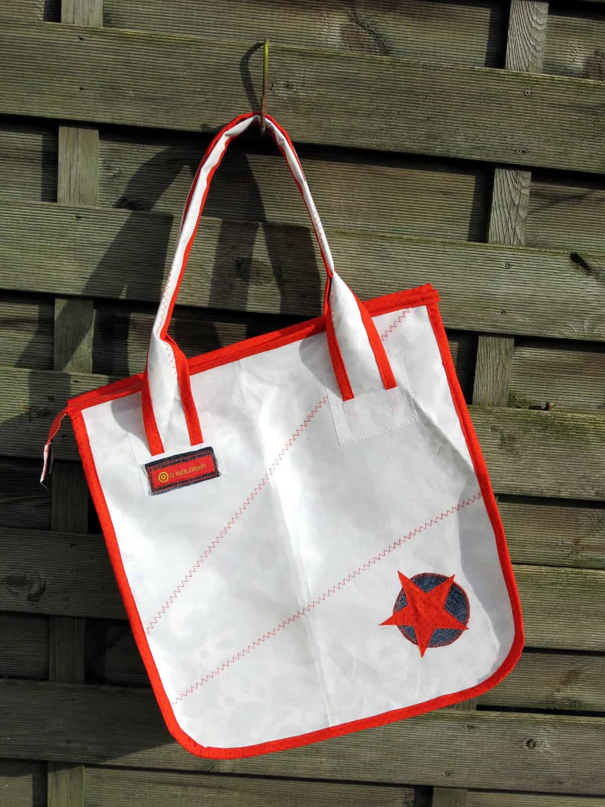 Recycling Shopper aus Surfsegel