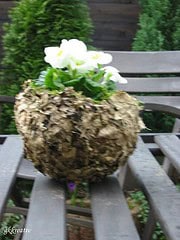 Blumenübertopf aus Laub