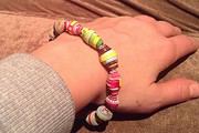 Upcycling: Armband aus Karton