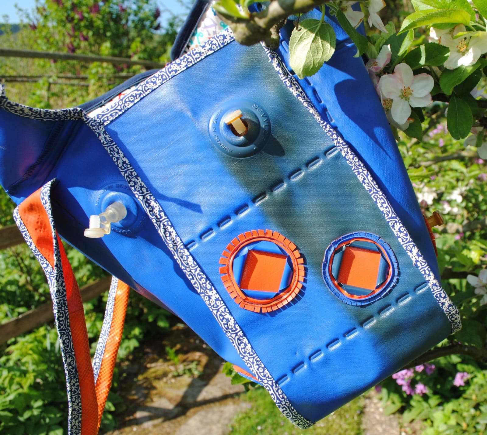 Recycling Shopper aus „alter Luftmatratze“