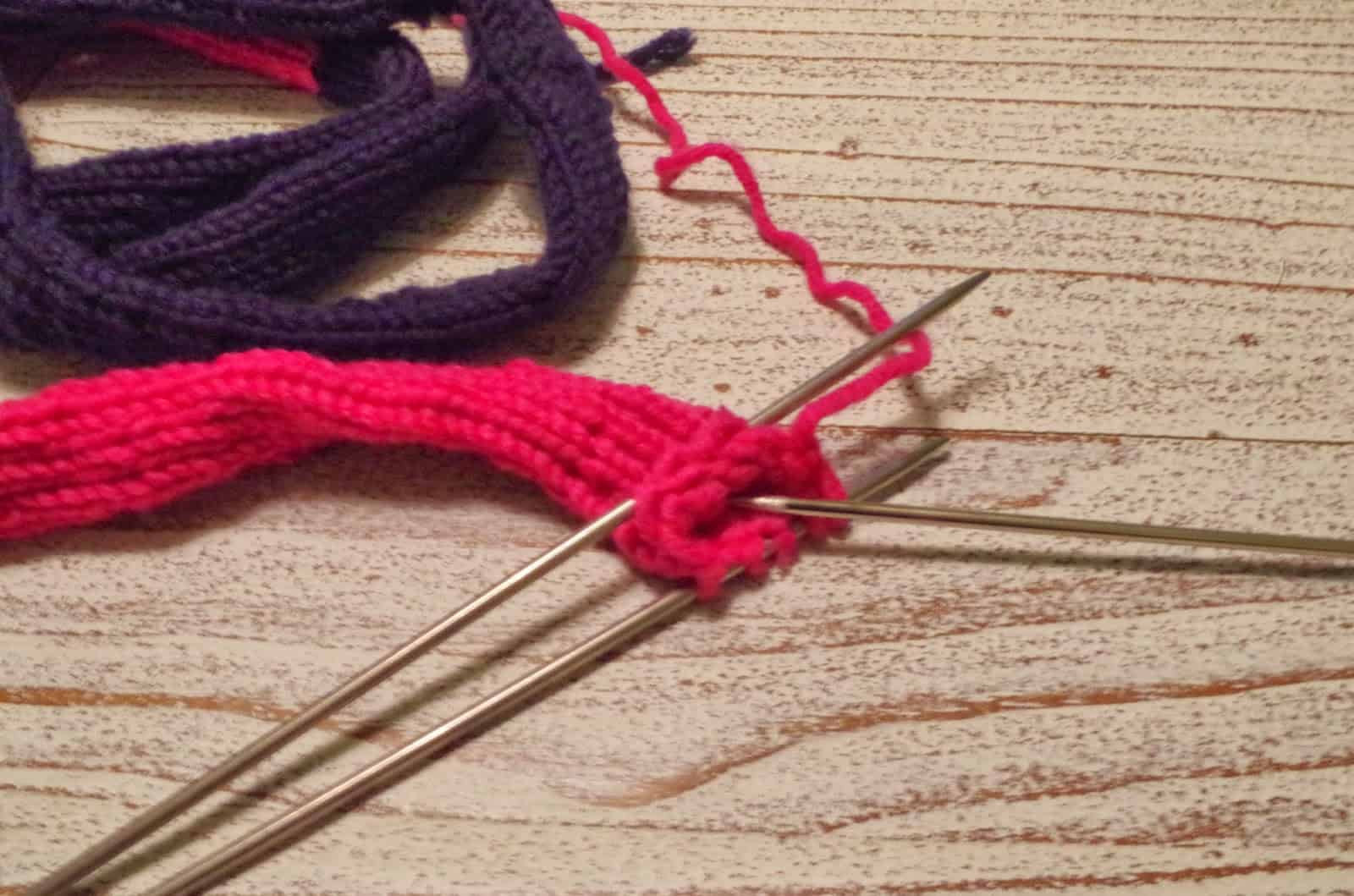 DIY Strick-Lampe (kostenlose Anleitung)