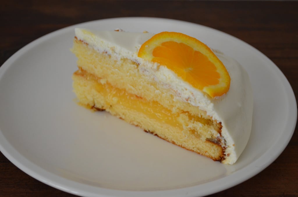 Lemon Curd-Kuchen im Zitrusfruchtkleid