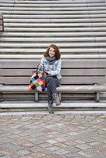 Gestrickte Filztasche im Flechtmuster