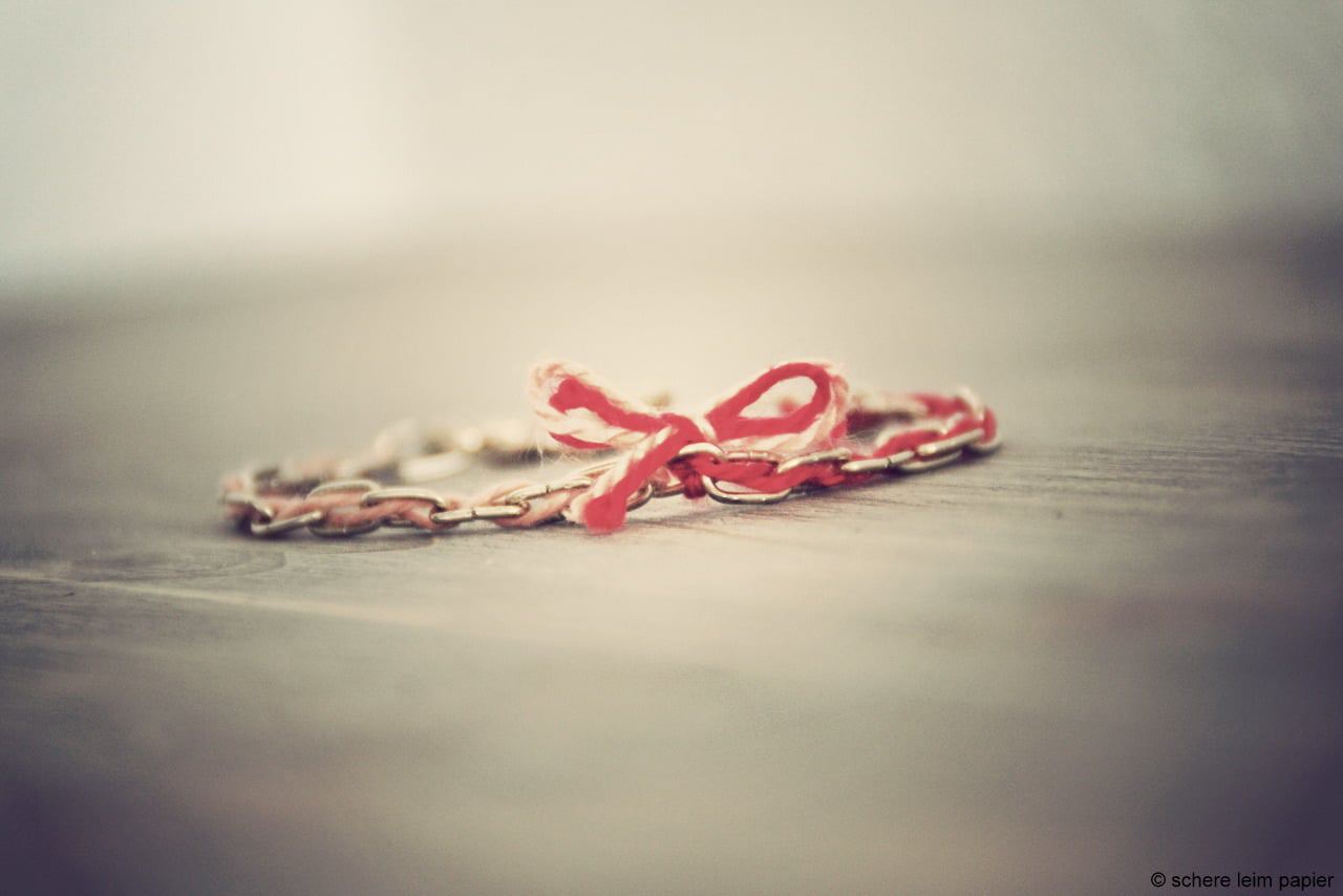 Armbändchen mit Schleife und Farbverlauf