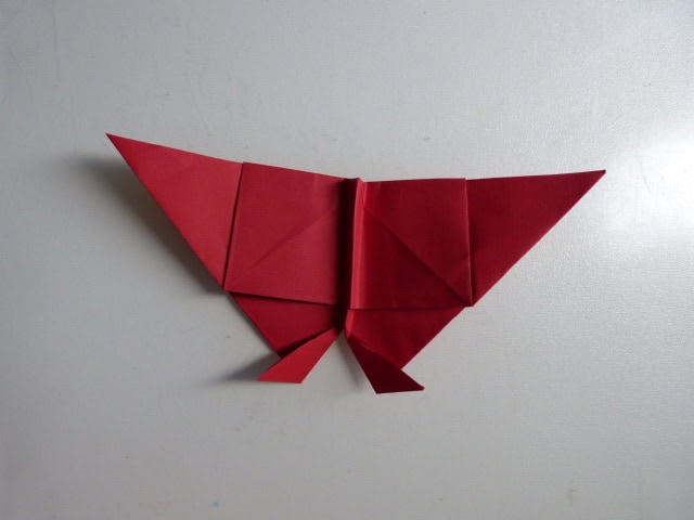 Faltanleitung: Origami Schmetterling