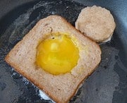 Egg in Hole – Amerikanisches Frühstück