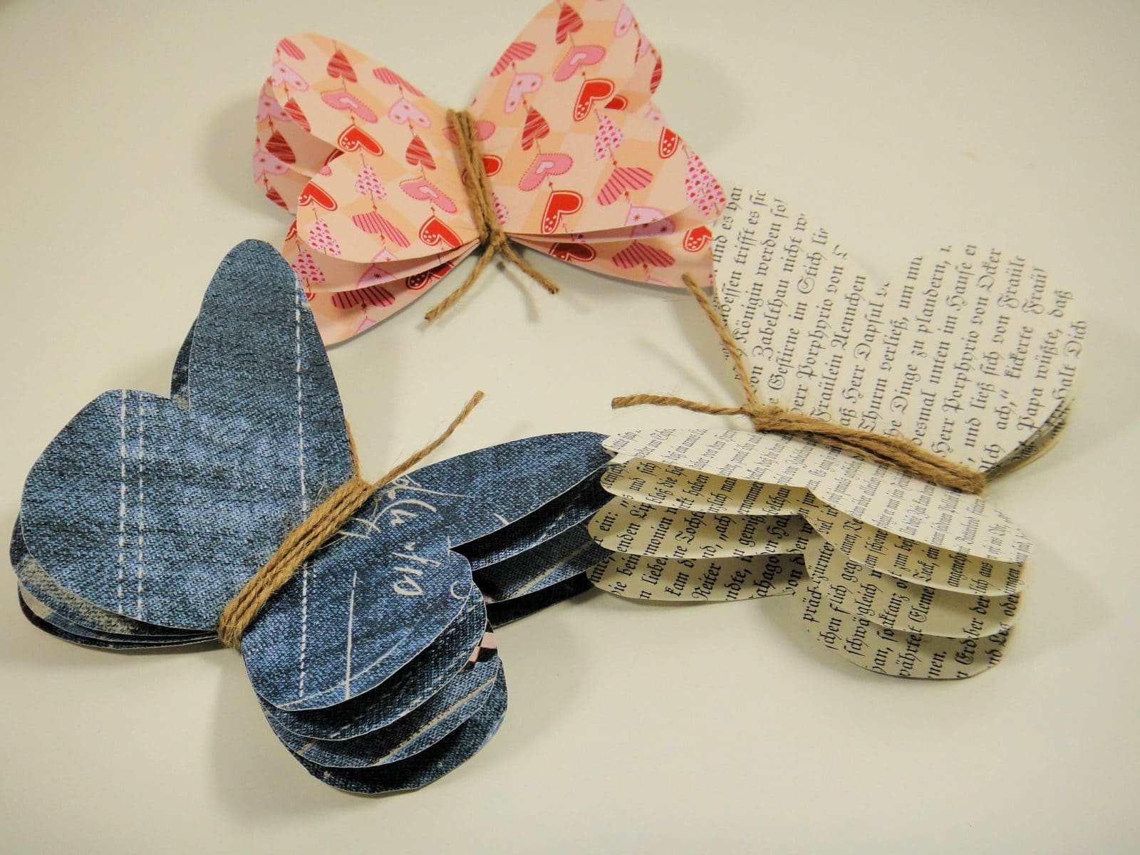 Flieg kleiner Schmetterling