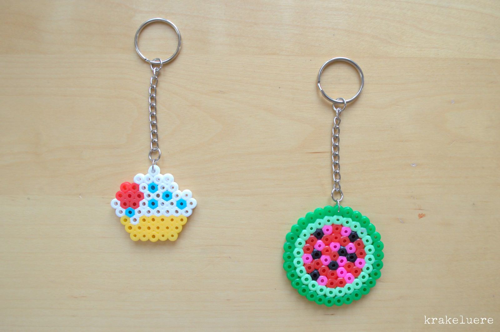 Schlüsselanhänger aus Bügelperlen: Muffin & Melone - HANDMADE Kultur