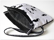 Sommer-Clutch mit Federverschluss