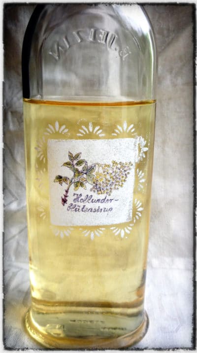 Hollunderblütensirup und Etiketten zum runterladen