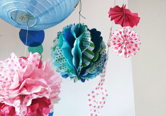 DIY Wabenbälle und Pompoms zum Selbermachen