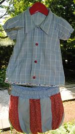 Kinderoutfit aus „ausgedienten Herrenhemden“
