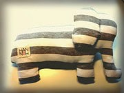 DIY: Elefanten aus einem T-Shirt nähen