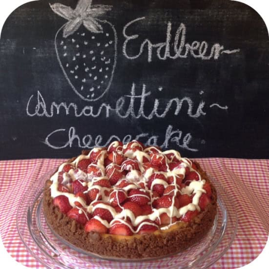 ERDBEER-AMARETTINI-CHEESECAKE