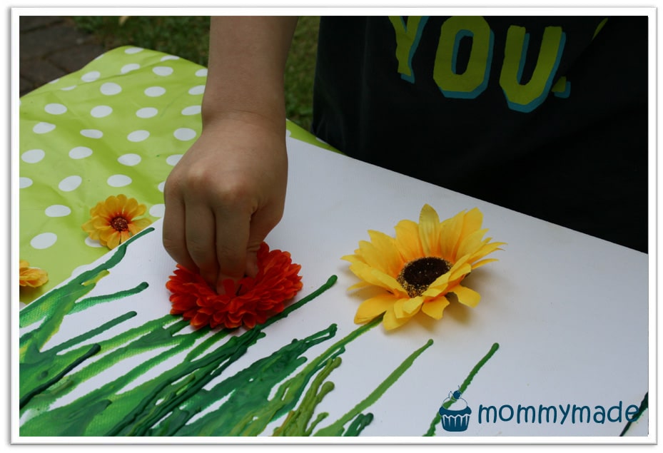 Melted Crayon Blumenwiese