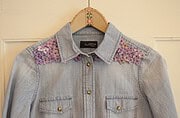 Fliedermädchen: Das DIY-Jeanshemd