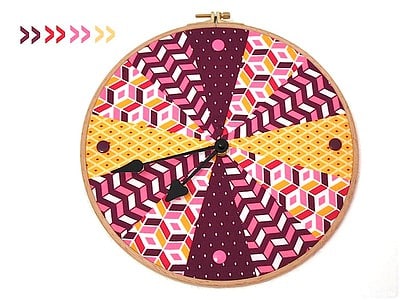 Stickrahmen Uhr im Patchwork-Look