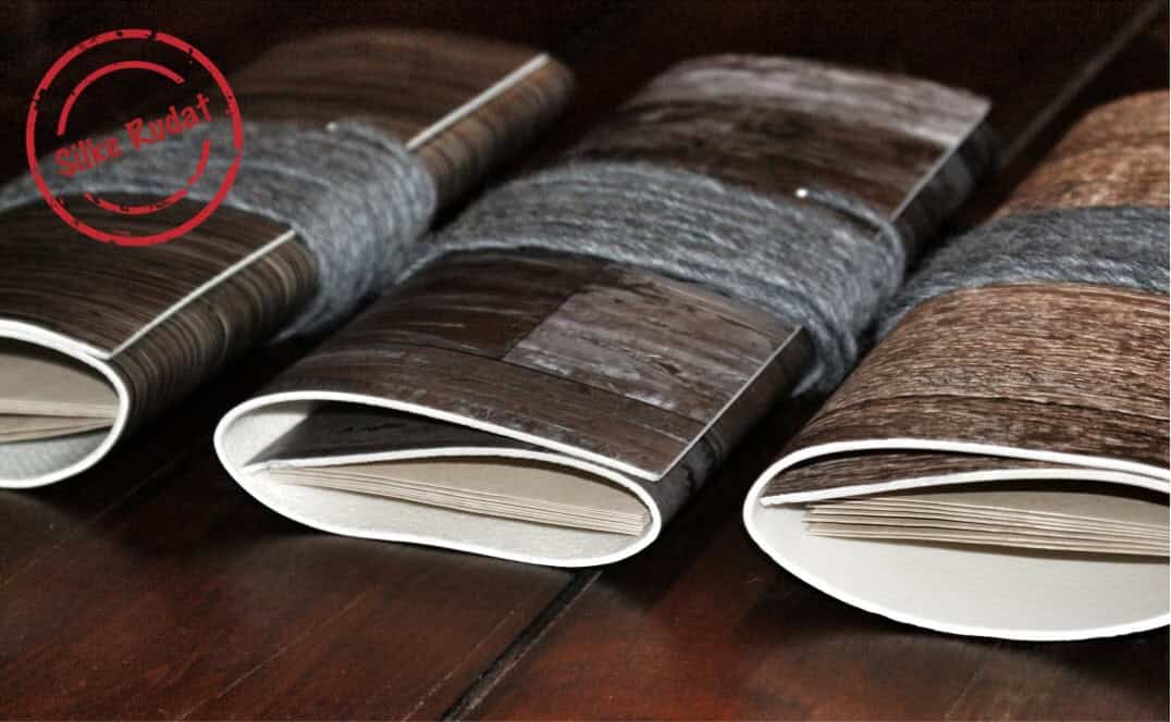 Notizbücher im Holz-Look …