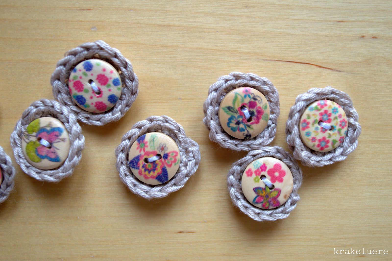 Gehäkelte Knopfkette „Boho Chic“