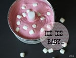Himbeereis mit Marshmallows