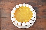 Was Süßes zum Wochenende: Apfel-Wein-Kuchen und seine Meringues