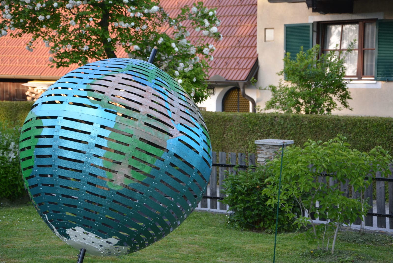 EIN INSEKTENHOTEL DER ANDEREN ART – VON DER IDEE ZUR REALISIERUNG!