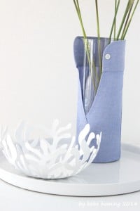 Was man aus einem Hemdärmel schönes machen kann... Upcycling-Vase... 