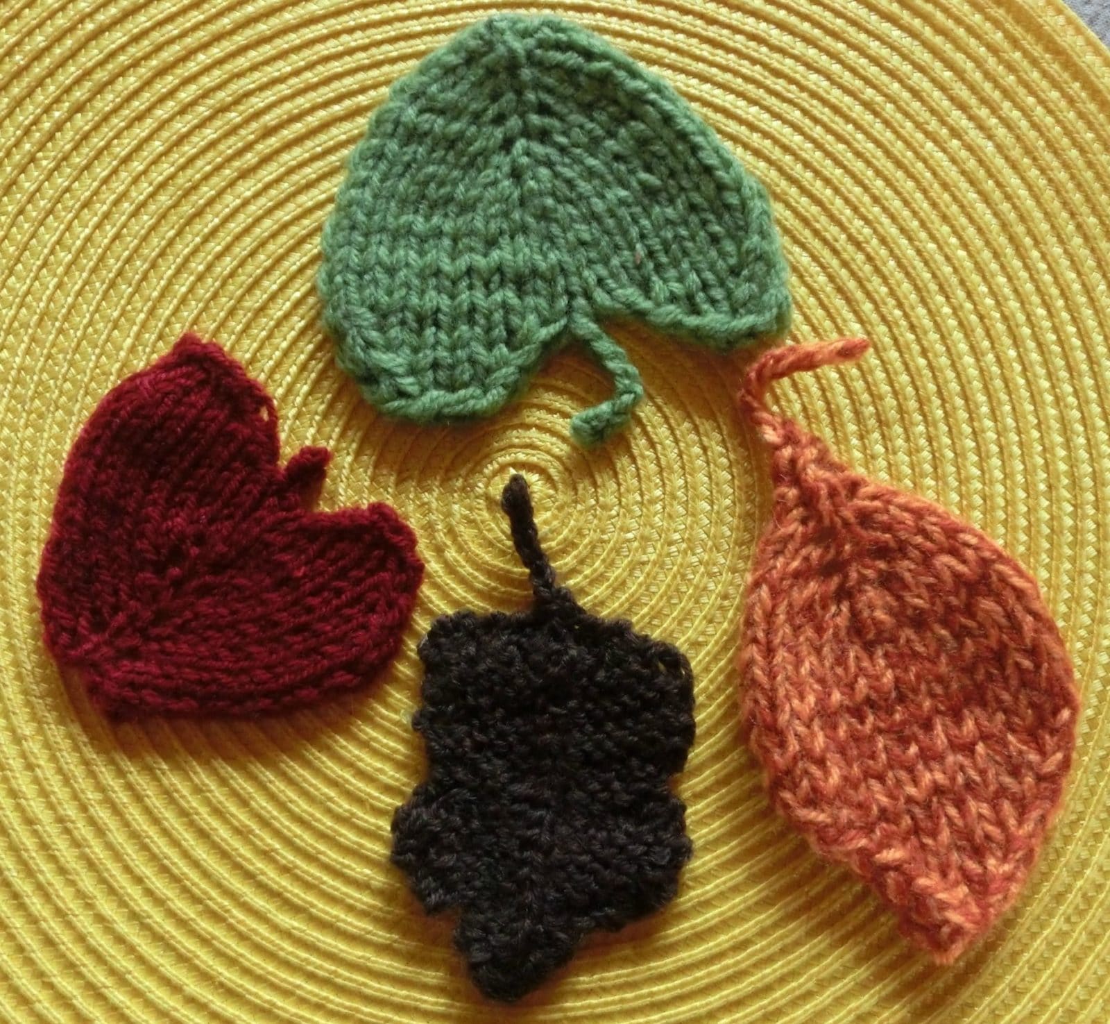 Häkelfuchs als neue Herbstdekoration