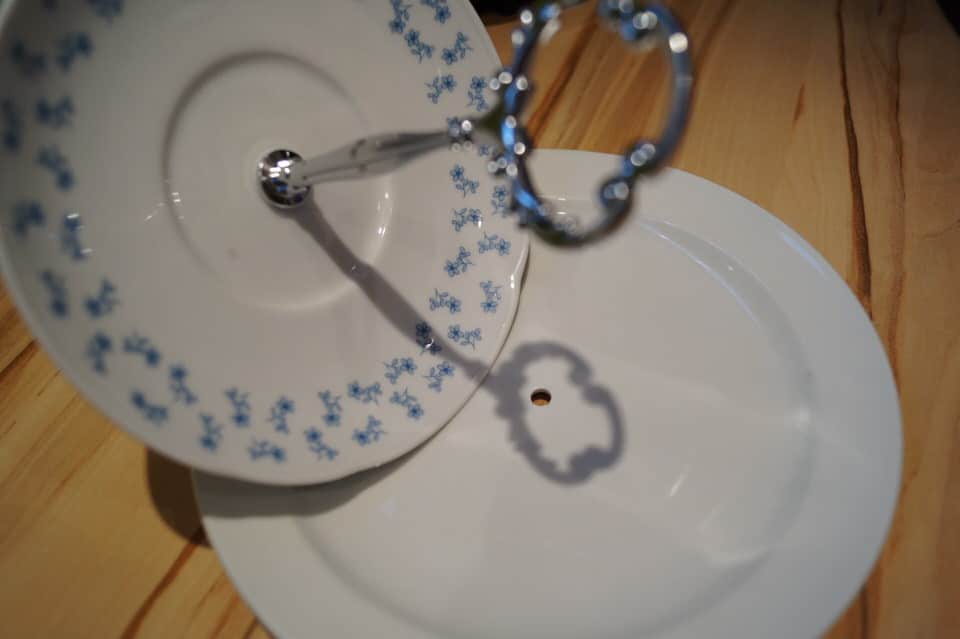 ETAGERE: ROMANTISCH – PRAKTISCH – FRANZÖSISCH