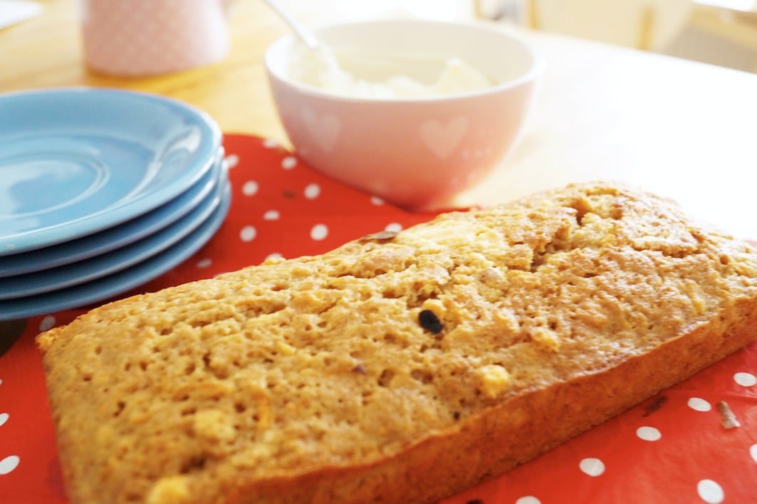 Möhren-Zimt-Kuchen mit Frischkäsecreme