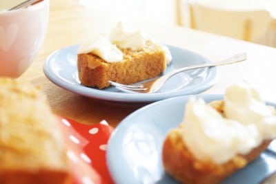 Möhren-Zimt-Kuchen mit Frischkäsecreme
