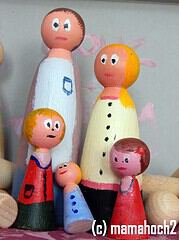 Puppenhausfiguren aus Holz – Kegelköpfchen