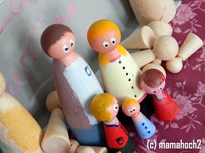Puppenhausfiguren aus Holz - Kegelköpfchen