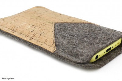 Handytasche aus Filz und Kork mit Cutout - Maßanfertigung Handytasche aus Filz und Kork mit Cutout - Maßanfertigung