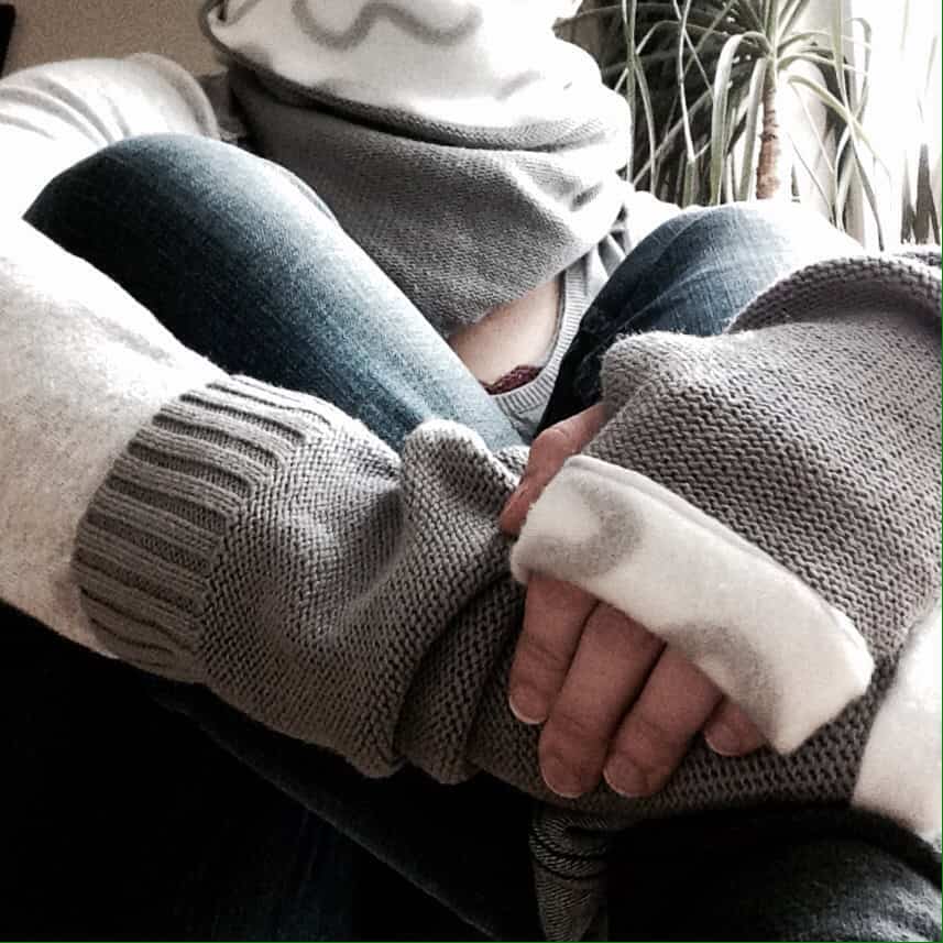 Aus alt mach neu…Upcycling-Ideen: Loopschal und Armstulpen